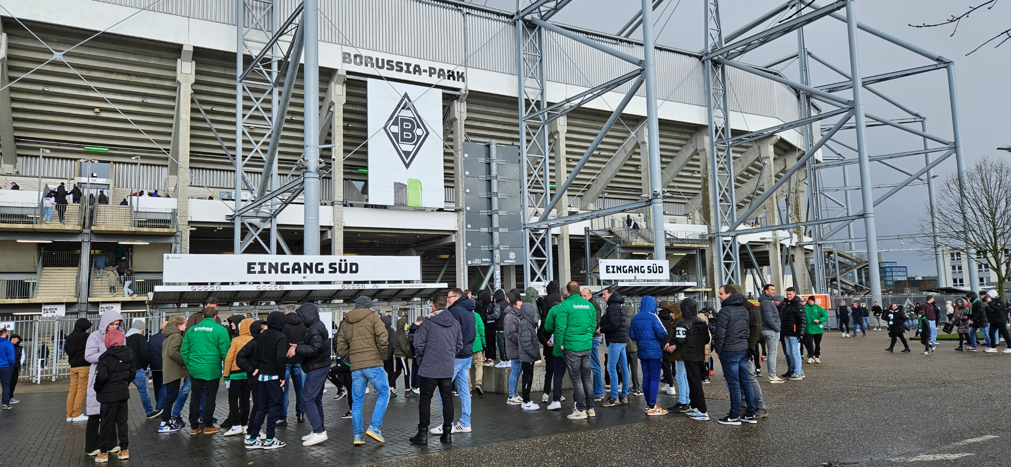 JO12 en JO12 bij Borussia Park